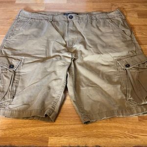 American Eagle men’s cargo shorts